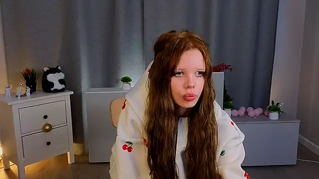 ShirleeToso online show from June 3, 2:29 pm