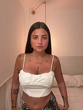 leaascorpioo online show from May 28, 10:18 pm
