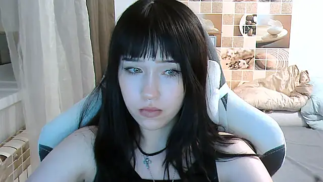 NoirEva online show from July 16, 6:12 pm