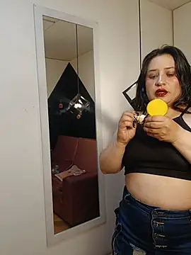 Laura  Castillo  online show from July 17, 12:53 pm