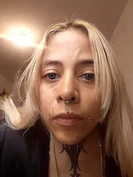 sofigirlgold online show from May 31, 6:09 pm