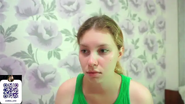 Sairallyn online show from July 11, 9:26 pm