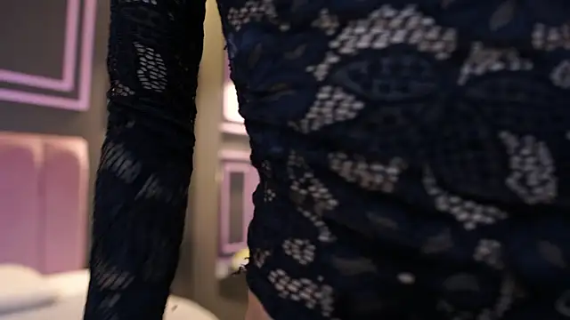SeleneMous online show from June 4, 1:26 pm