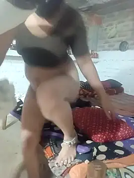 Hindicouple1 online show from June 2, 6:31 pm