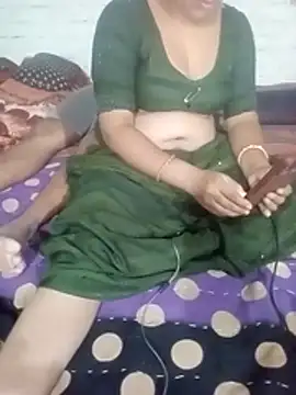 Hindicouple1 online show from May 31, 6:09 pm