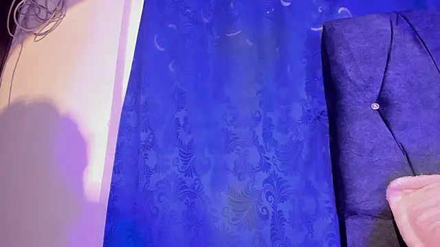 Dakota skyyy online show from July 11, 9:37 pm