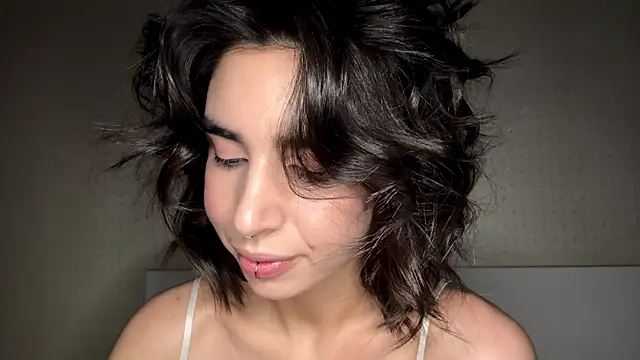 JessiaRuezga online show from June 4, 11:36 am