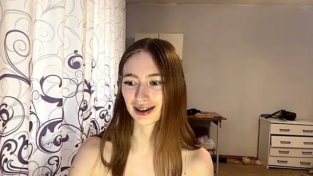 BrianneFarabee online show from May 28, 3:32 pm