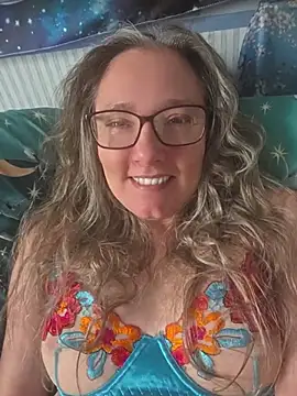Izzylove47 online show from July 22, 9:32 am