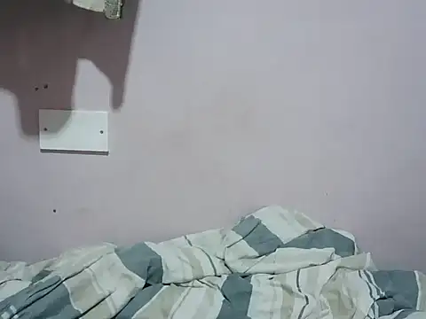 Squirty pussie online show from July 13, 7:36 pm