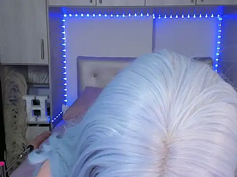 Honniewhitee  online show from July 23, 1:58 am