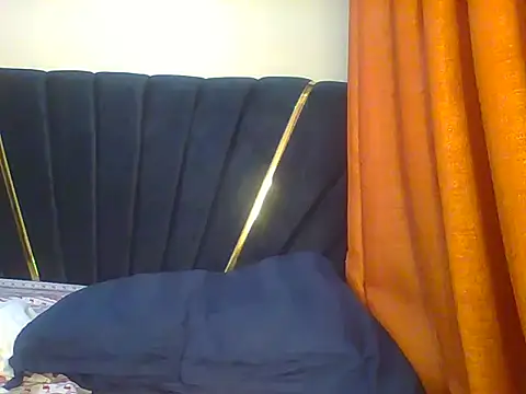 petite cuteass online show from July 18, 4:16 am