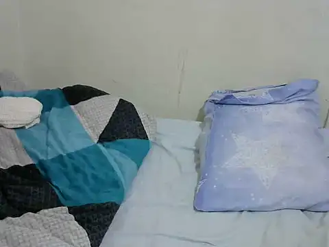 vibesnatcher online show from June 2, 7:48 pm
