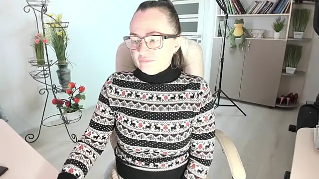 Vika73 online show from February 6, 6:39 am