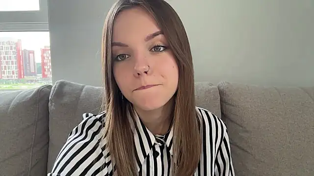 LisaPorse online show from July 24, 1:09 pm
