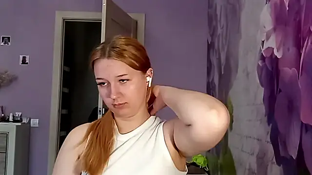 RaeannRoewe online show from June 3, 2:29 pm