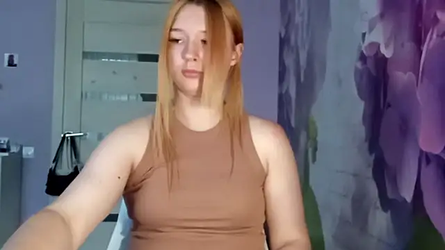 RaeannRoewe online show from June 2, 1:12 pm