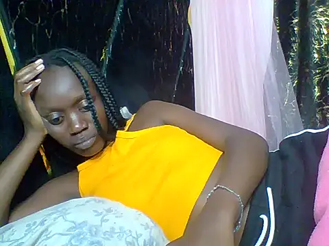 SLIM-EBONY2006 online show from July 18, 9:28 pm