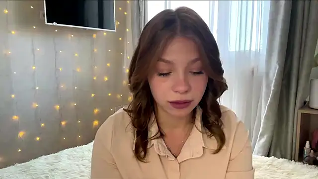 Lia be mine online show from July 8, 7:43 am
