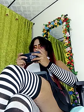 Elektra bigcock online show from June 8, 12:06 am