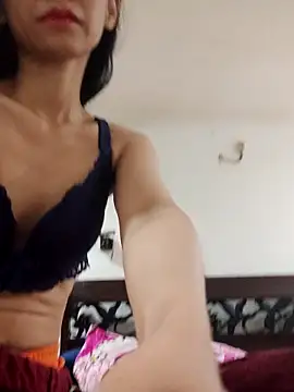 Alisaa0716 online show from June 2, 10:27 am