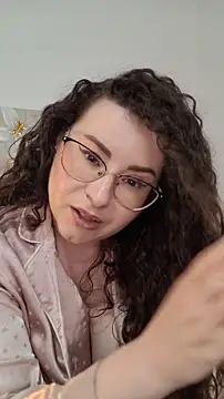 Elissa Floyd   online show from June 4, 9:25 am