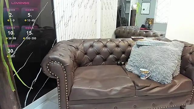 OliviaWilliamm online show from July 15, 11:37 am