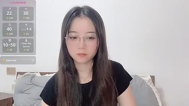 77-Vicky online show from June 5, 9:26 am