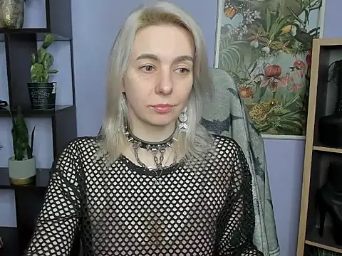 velvetanne online show from June 2, 6:36 am