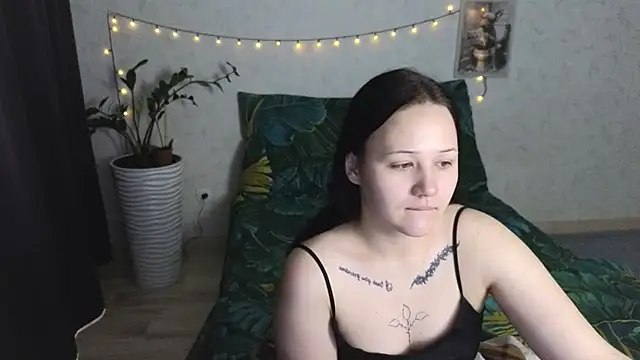 Tori cute online show from June 5, 1:20 am