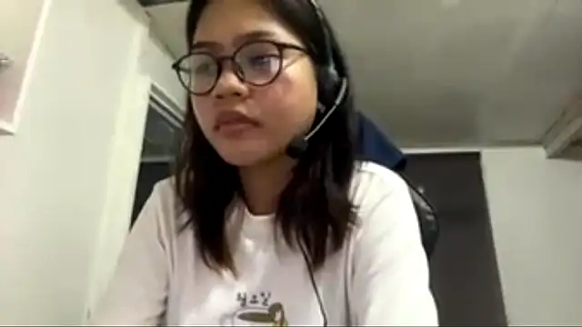 SalleyRoloff online show from June 3, 2:33 pm