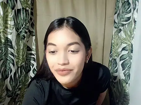itsme gwen online show from June 3, 11:55 am