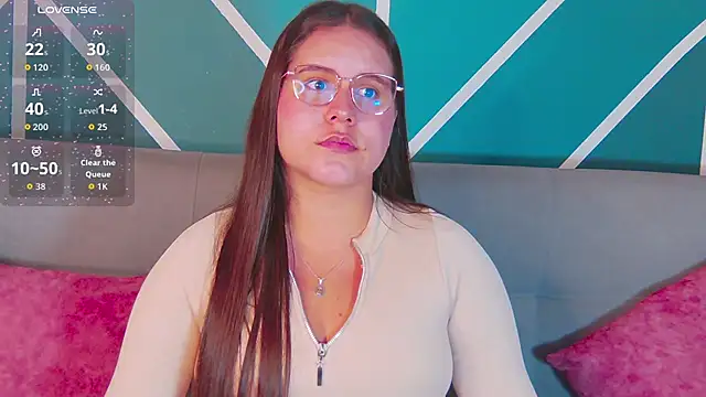 Lia Avalon online show from June 4, 12:42 pm
