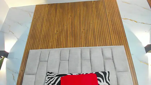 Ivy grayy  online show from July 5, 6:02 pm