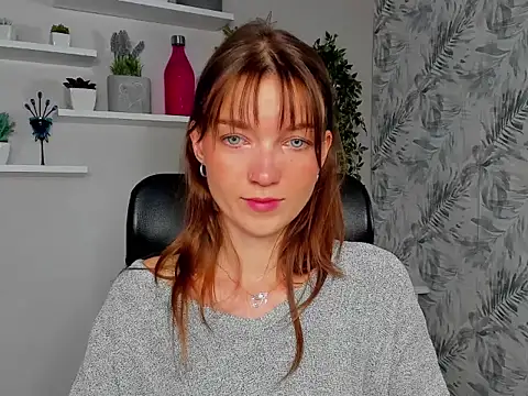 KiraBliss28 online show from June 3, 5:52 am