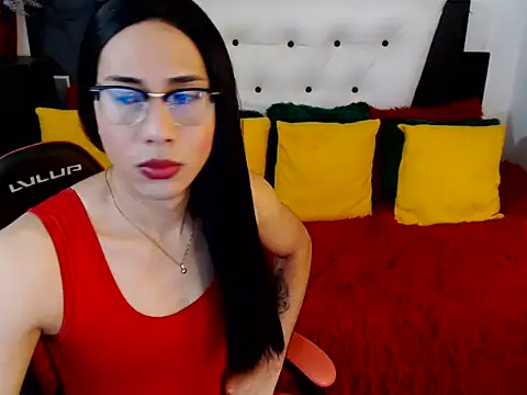 stephanie dollss online show from June 3, 5:29 pm