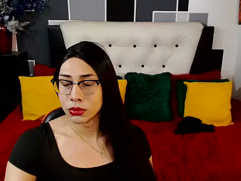 stephanie dollss online show from June 9, 6:07 pm