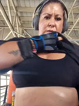 CurvyFireLatina online show from June 3, 3:39 pm