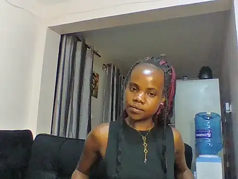 cythuu03 online show from June 3, 10:15 pm