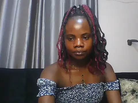 cythuu03 online show from June 2, 7:48 pm