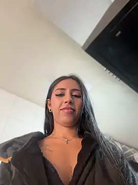 AlanaVs online show from June 2, 12:39 pm