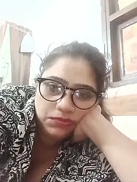 yourchahat27 online show from July 10, 8:04 am