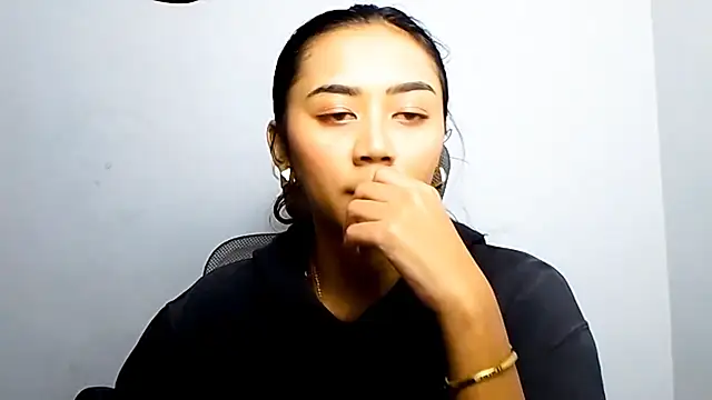 KristieOrtmann online show from June 3, 2:33 pm
