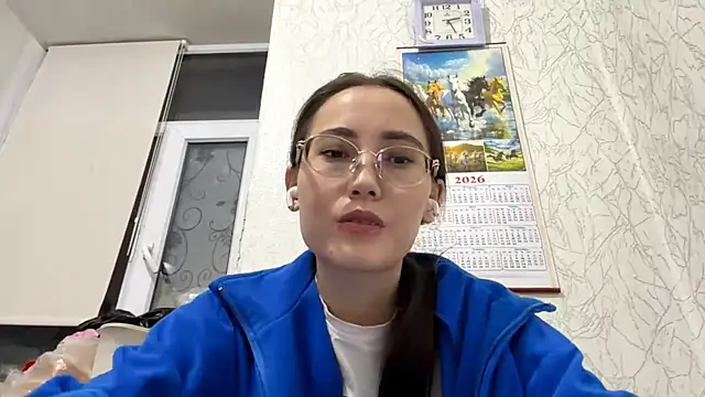 VickieTrudo online show from June 2, 9:27 pm