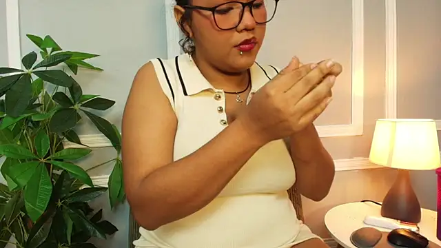Kristal donne online show from June 3, 2:33 pm