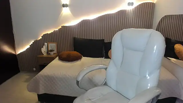 Antonella18   online show from June 12, 6:49 pm