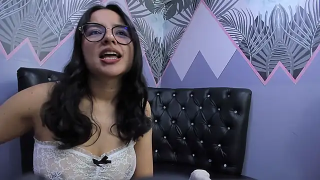 AuroraGreyy online show from July 3, 11:49 am