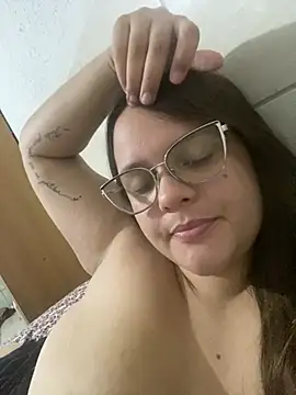 Laryssinha 69 online show from June 4, 5:12 am