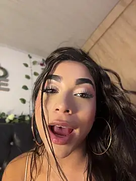BellaRicciX X online show from June 4, 12:16 am