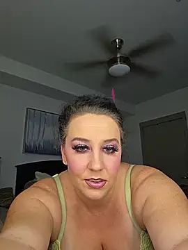 CreamVixen online show from June 5, 10:38 pm
